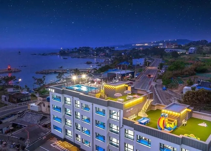 Gampo Beach Hill Pool Villa Gyeongju
