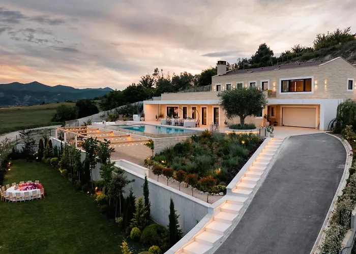 Villa Jerina Mansion By Pikhost Tirana