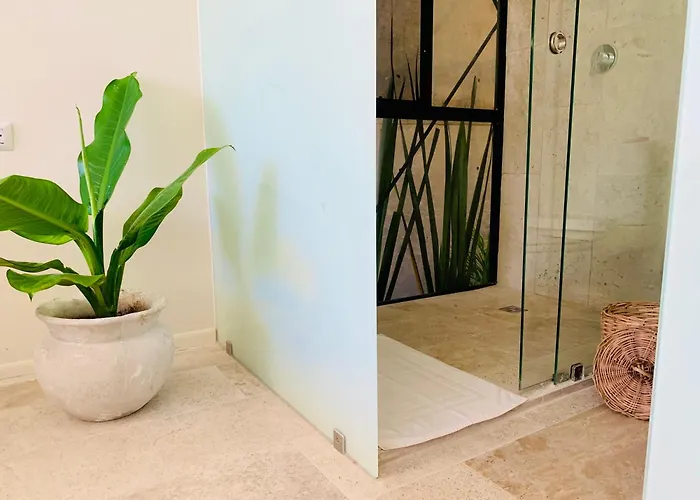 Glass Jungle Villa With Amazing Green Views -10 Min Dt Playa del Carmen