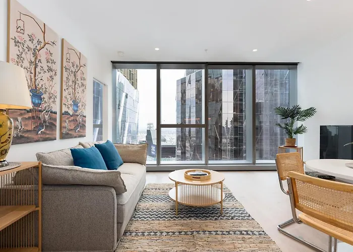 Fantastic Location 2Br In Cbd With Pool Gym Sauna Melbourne City