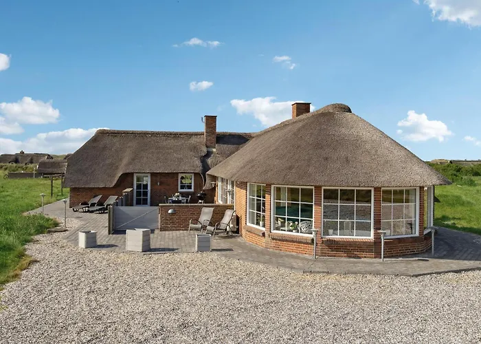 Beautiful Home In Ringkobing With Sauna