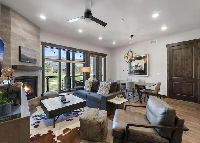 Susans Solace Pristine Condo Near Cabriolet Park Stadt