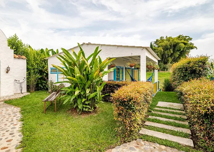La Trasnochadora - Duerme En Una Tipica Finca Cafetera Colombiana Pereira