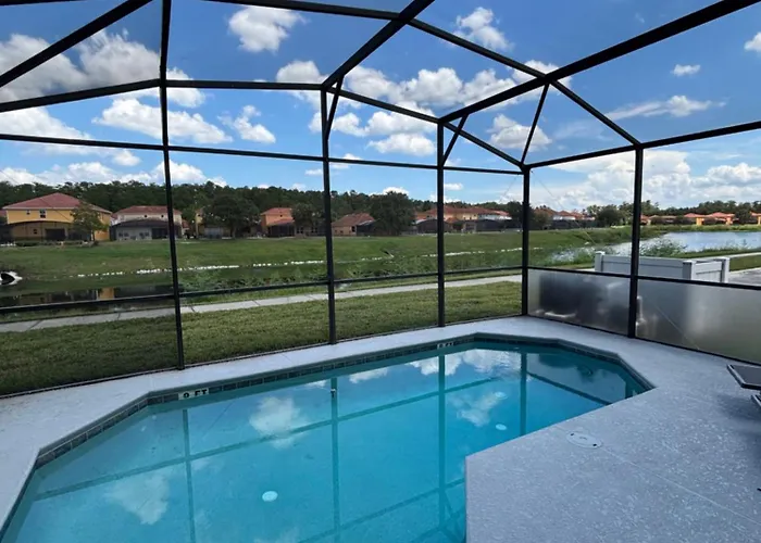 Resort 4 Bedroom 3 Ba Private Pool Home & Lake View Near Disney & Universal Kissimmee