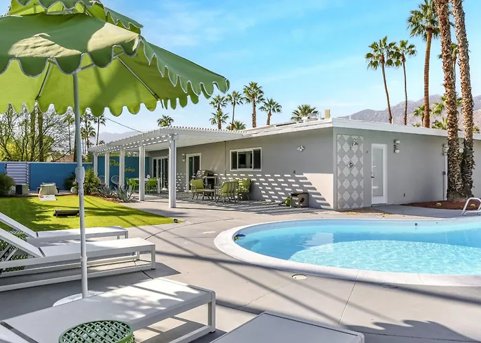 Desert Flamingo PS Palm Springs