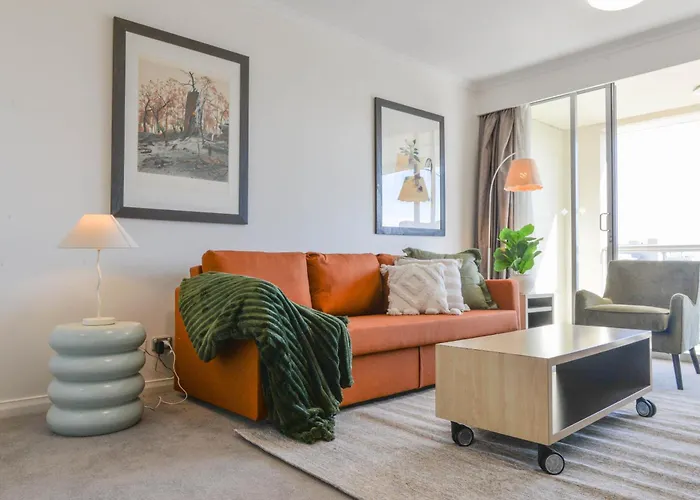 Harbour Home 2BR Apt - Family Friendly Gem Sydney