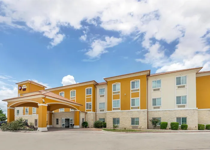 Best Western Plus San Antonio East Inn&Suites