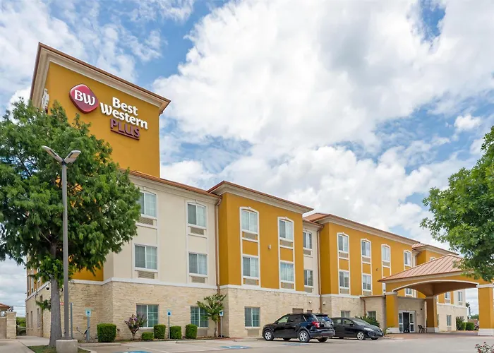 Best Western Plus San Antonio East Inn&Suites