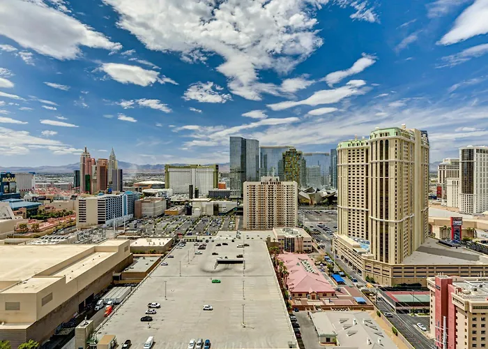 Signature- Balcony Strip View- High Floor- No Parking Fee Las Vegas