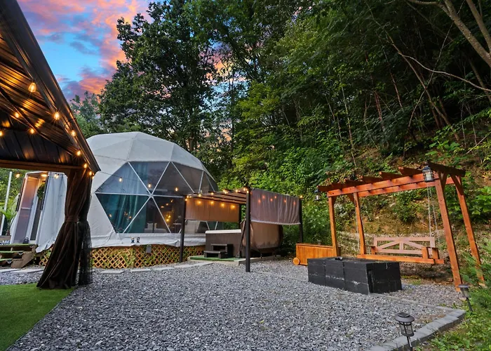 Luna Glamping Pigeon Forge