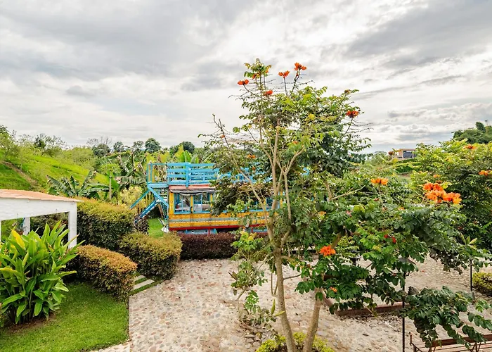 La Trasnochadora - Duerme En Una Tipica Finca Cafetera Colombiana Pereira
