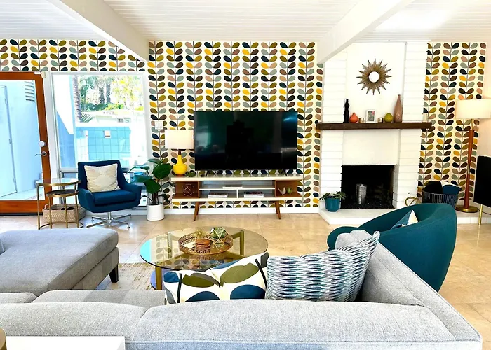 Serenity In Sunmor Palm Springs
