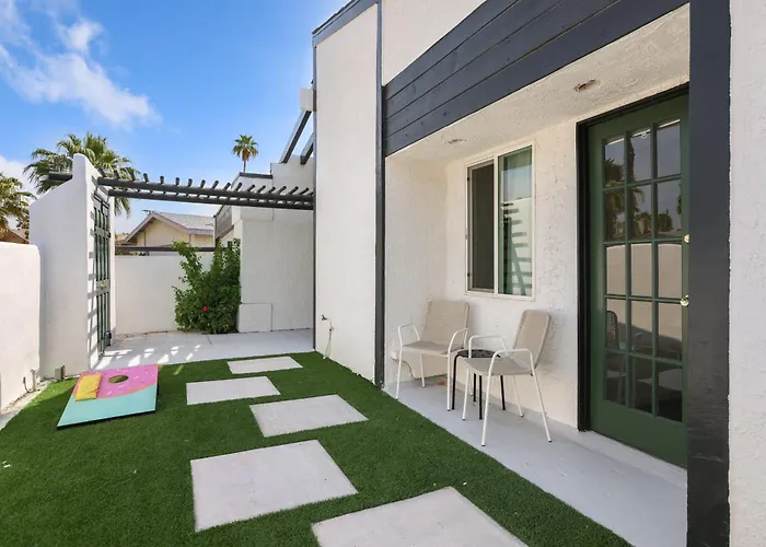 Desert Green Serenity Palm Springs