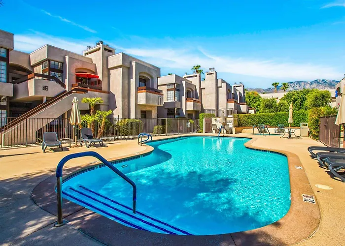 Villa Palm Springs Getaway