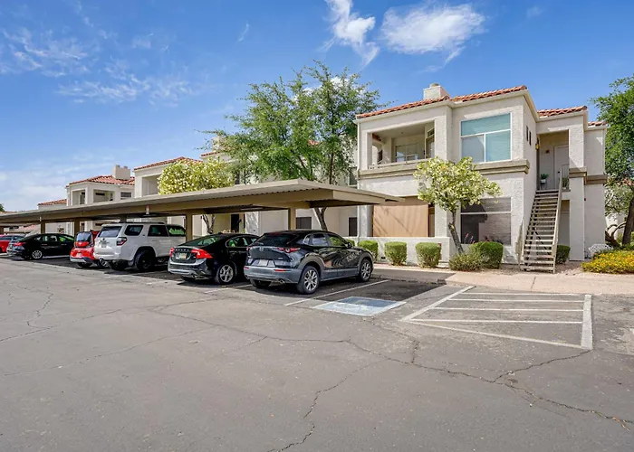12 Mi To Old Town Scottsdale Condo With Pool Access
