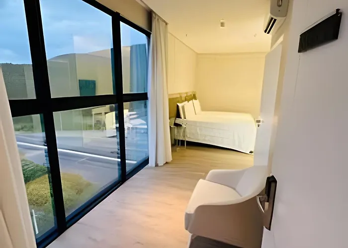 Hotel Exclusividade Pe Na Areia • Vista Mar Itapema