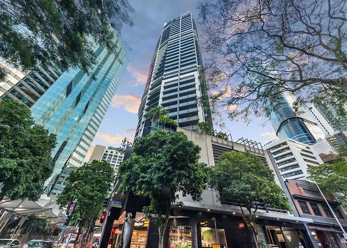 A Touch Of Class - 2Bed-2Bath-1Car-Balcony-Views - Cbd Brisbane