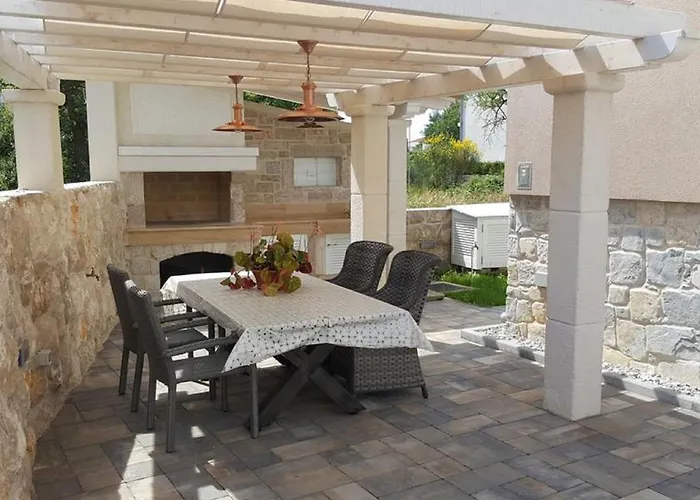Apartments Villa Rustica St - Two-Bedroom Apartment With Balcony And Shared Pool Prizemlje Zadar