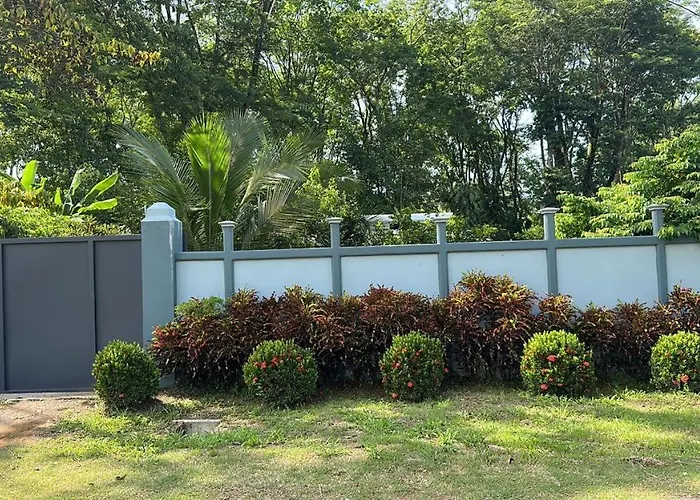 Fruit Villa Uvita