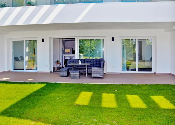 Lux Apartlprivate Lagoon-Beachlpoollrelaxlnear Sea Estepona