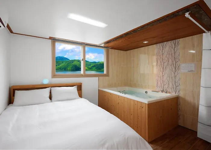 Gapyuong Sae-Nae-Dong Spa Pension Gapyeong