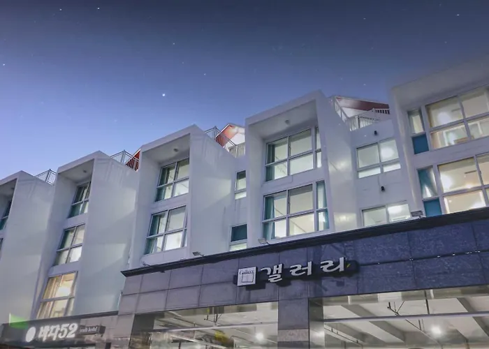 Bada 52 Pension Tongyeong