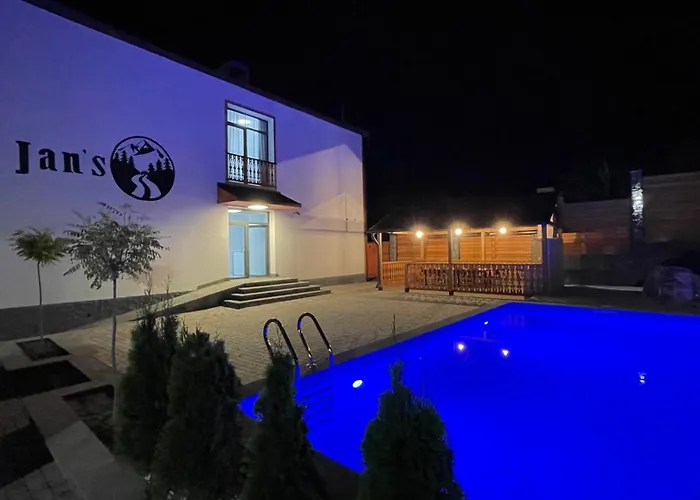 Hotel Jans Dilidschan