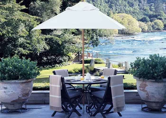 Huka Lodge, Beckons Tauposee