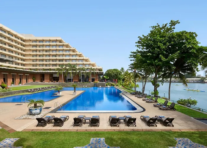 Cinnamon Lakeside Colombo