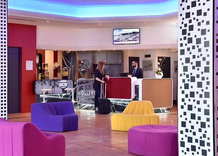 Hotel Arles Plaza