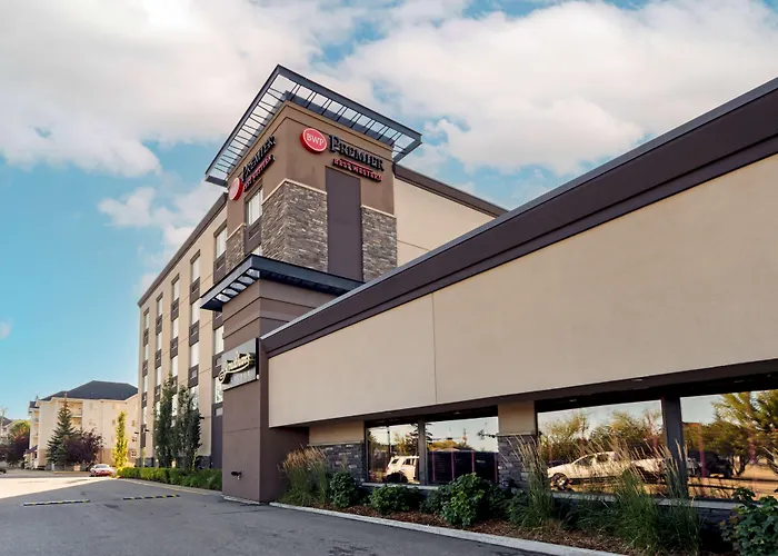 Best Western Premier Denham Inn&Suites Leduc