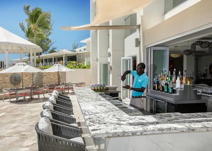 Sea Breeze Beach House All Inclusive By Ocean Hotels Christchurch