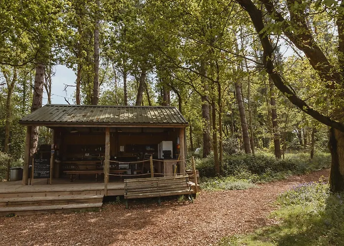Villa Moat Island Glamping Norwich
