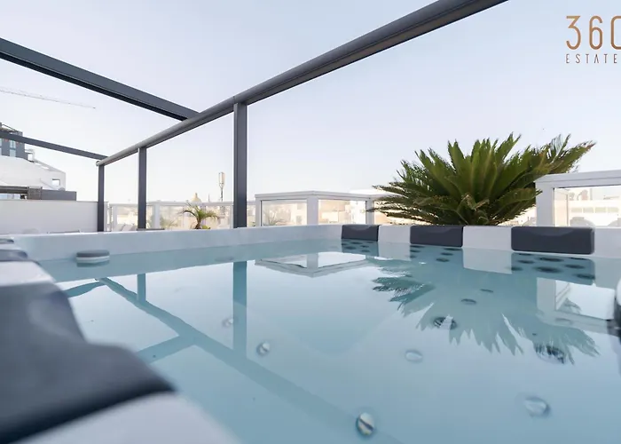 2Br Penthouse Paradise With Jacuzzi & Bbq In Sliema By 360 Estates Gzira