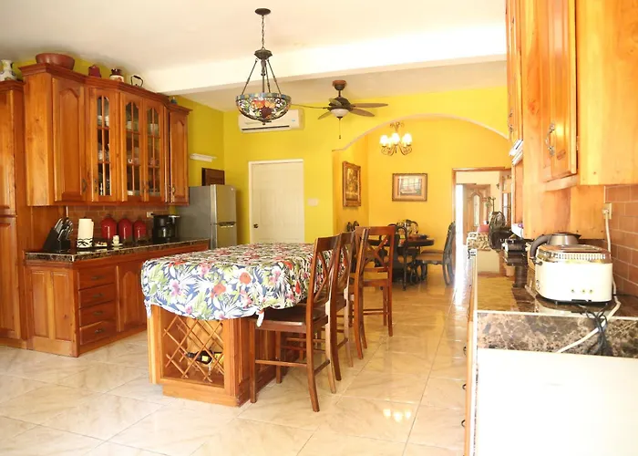 Jannetta'S @Whimhill Bed & Breakfast Negril