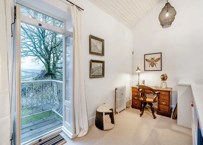 Villa The B Hive At Buckstone House Carnforth