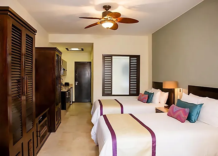 Medano Beach Suites Cabo San Lucas