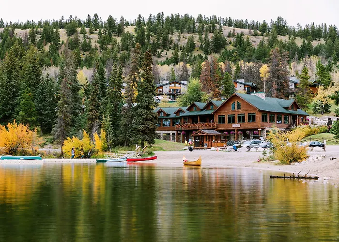 Pyramid Lake Lodge Jasper