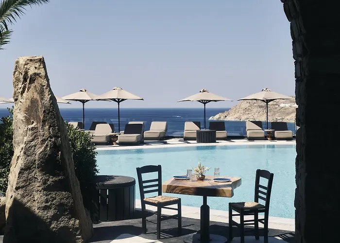 Royal Myconian - Leading Hotels Of The World Elia 