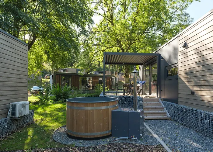 Sauwer Lodge mit Hot Tub | 6 Personen Tandel
