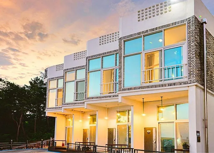 Moamoa Spa Pension Yeosu