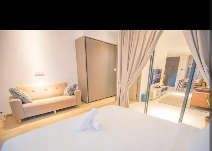Eaton Kl,1R1B,0 Service,300Mbps,Klcc,2 Pax Kuala Lumpur