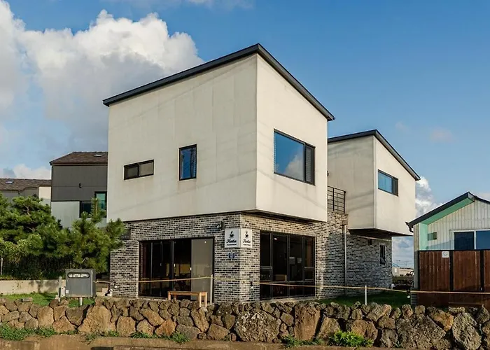 Jeju March Pension Seogwipo