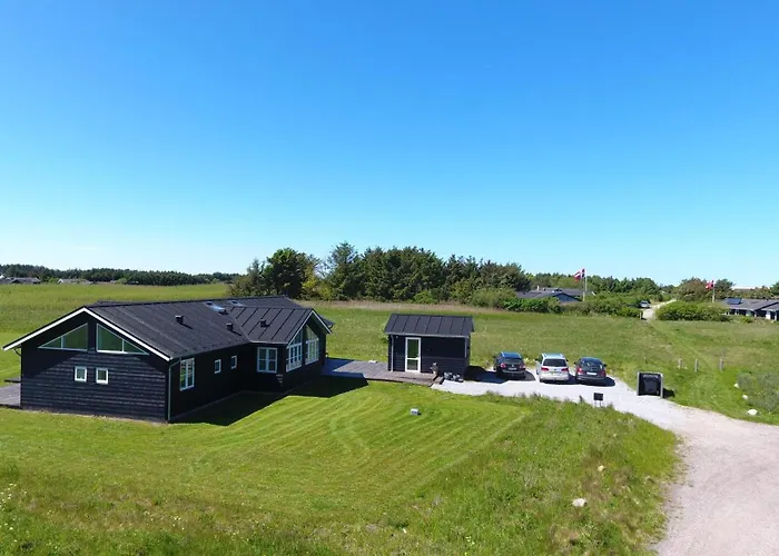 Helledievej 89 Beautiful Holiday Home For 8 People Løkken