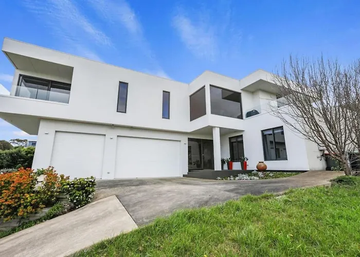 Sunrise Serenity - Modern Luxury Apollo Bay