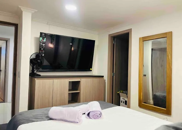Villa Casa Amsterdam With Jacuzzi In Poblado Medellín