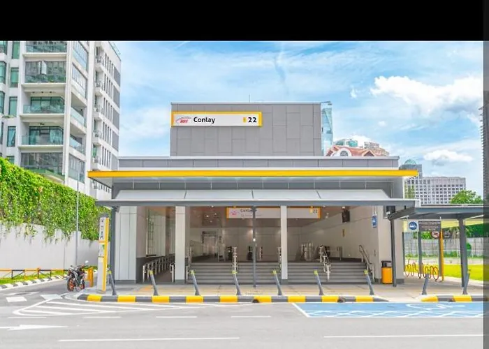 Eaton Kl,1R1B 0 Service,500 Mbps Klcc 2-4Pax Kuala Lumpur