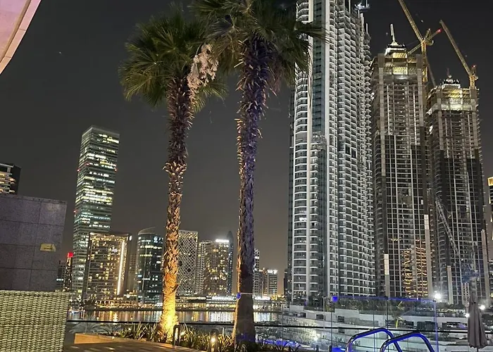 Ferienwohnung Damac - Bays Edge 1Br - Burj Khalifa Views & Pool Dubai