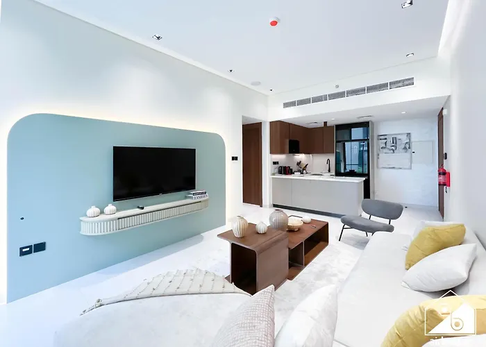 Spacious 1-Br With Balcony & Leisure Facilities Dubai