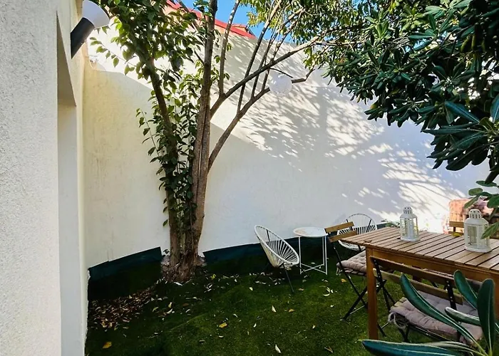 Maison De Campagne Avec Spa Et Jardin Proche De La Mer Et Ville Marseilles